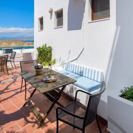 Maris Lindos Suites & Apartments Zewnętrze zdjęcie