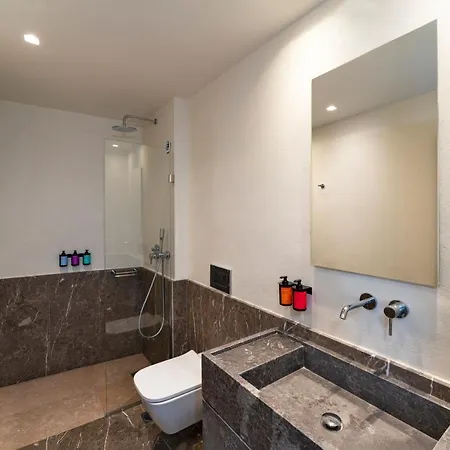 Maris Lindos Suites & Apartments Zewnętrze zdjęcie