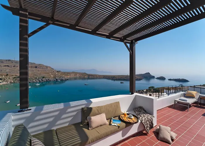 Maris Lindos Suites & Apartments